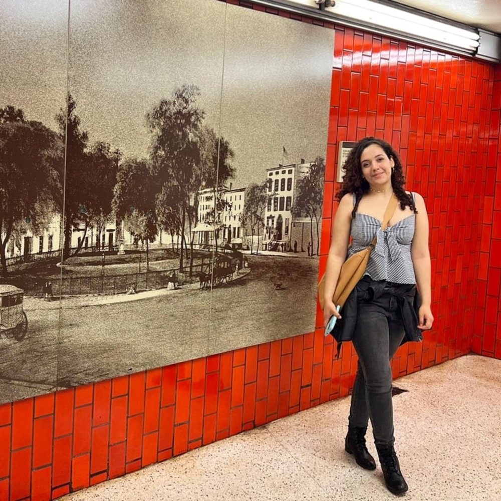 Meet your Posher, Alejandra